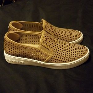 Michael Kors Slip On Sneaker Tan
